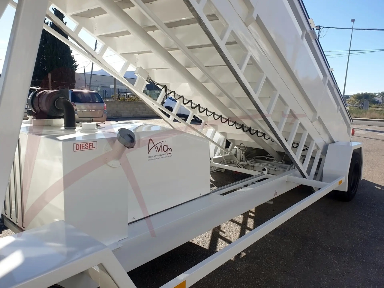 EINSA EDU-WIDE - Escalier d'embarquement: photos 5 EINSA EDU-WIDE - Escalier d'embarquement: photos 5