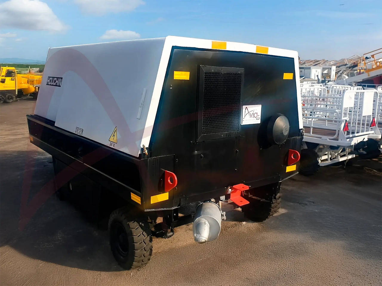 HOUCHIN D690-100SV - Groupe électrogène au sol: photos 1 HOUCHIN D690-100SV - Groupe électrogène au sol: photos 1