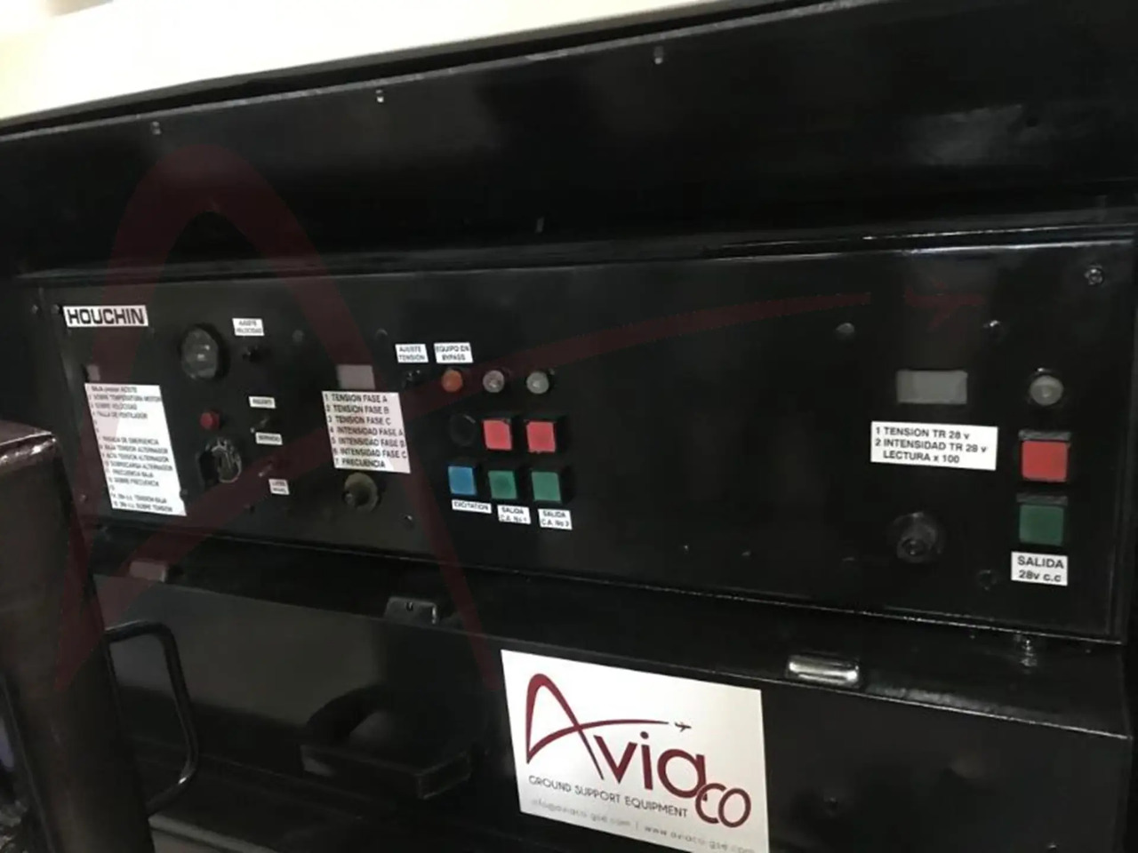 HOUCHIN D690DV - Groupe électrogène au sol: photos 4 HOUCHIN D690DV - Groupe électrogène au sol: photos 4