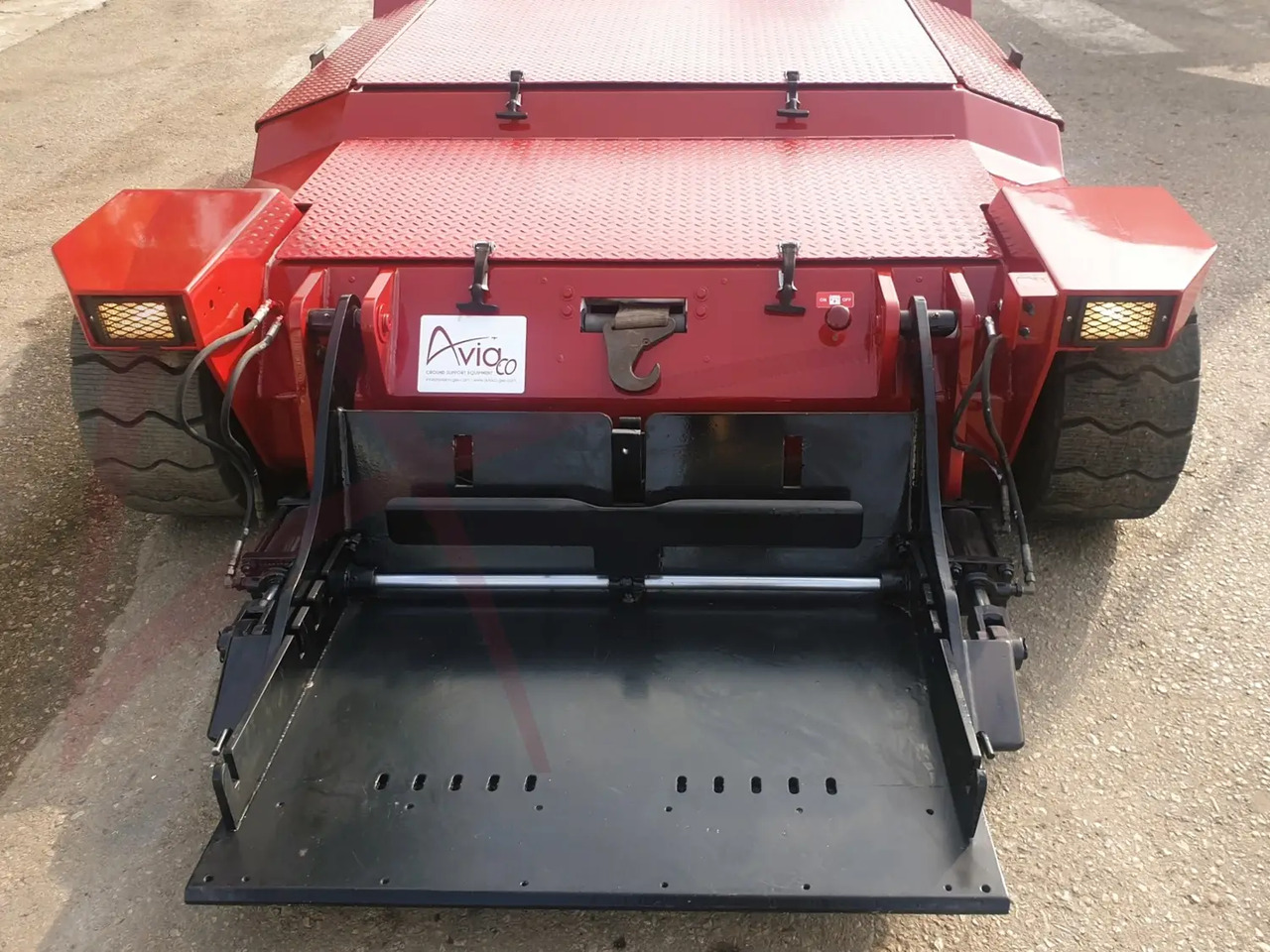 LEKTRO AP8850SDA-EZ - Tracteur d'avions: photos 5 LEKTRO AP8850SDA-EZ - Tracteur d'avions: photos 5