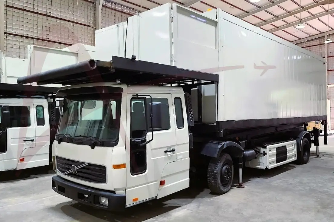 VOLVO AEROLIFT-B-VO/FL616H - Camion de catering: photos 2 VOLVO AEROLIFT-B-VO/FL616H - Camion de catering: photos 2