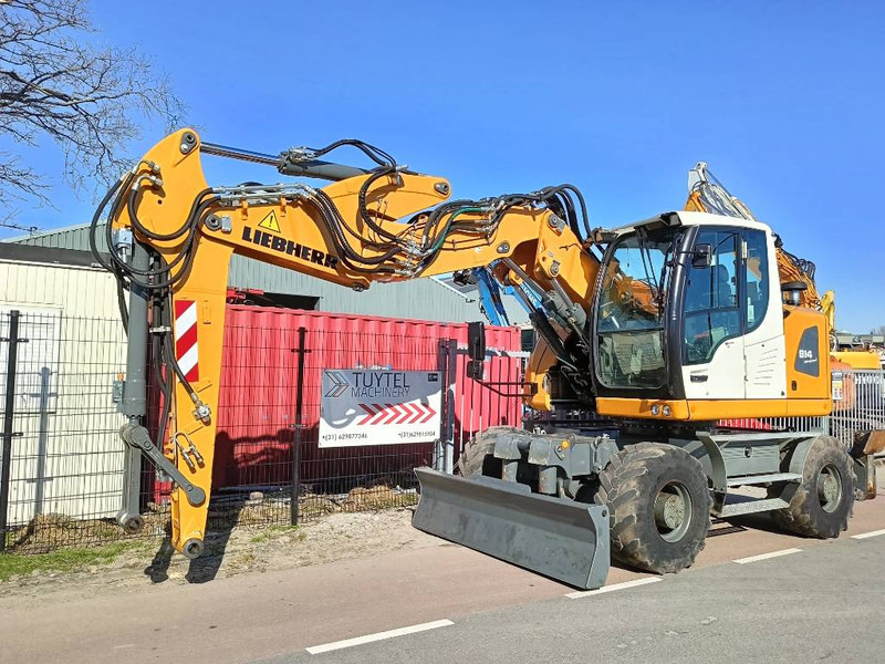 Pelle sur pneus Liebherr A 914 compact mobiele graafmachine excavator 18Ton: photos 12