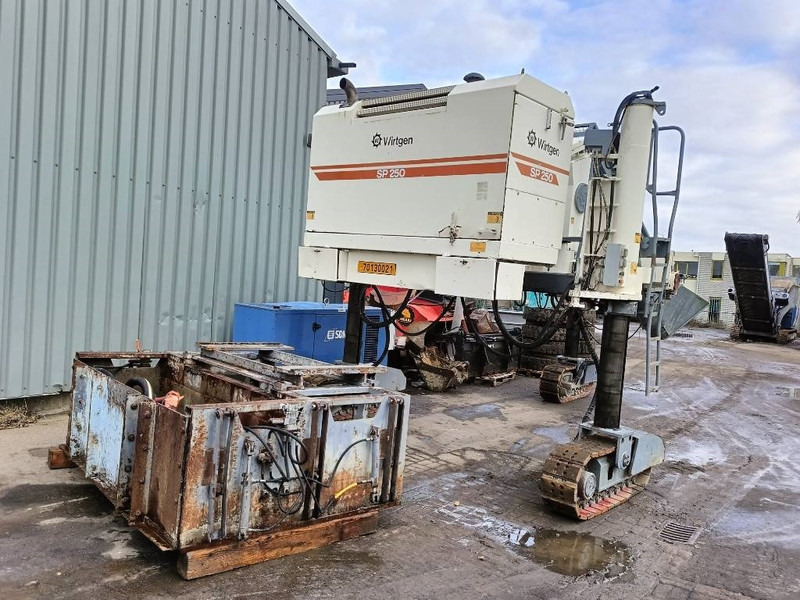 Wirtgen SP 250 500 beton bekisting machine sleep - Finisseur: photos 4 Wirtgen SP 250 500 beton bekisting machine sleep - Finisseur: photos 4