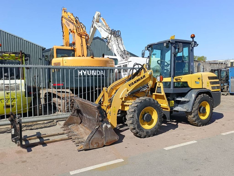 Yanmar V 70 S atlas AR75S shovel wiellader roterende mast - Chargeuse sur pneus: photos 2 Yanmar V 70 S atlas AR75S shovel wiellader roterende mast - Chargeuse sur pneus: photos 2