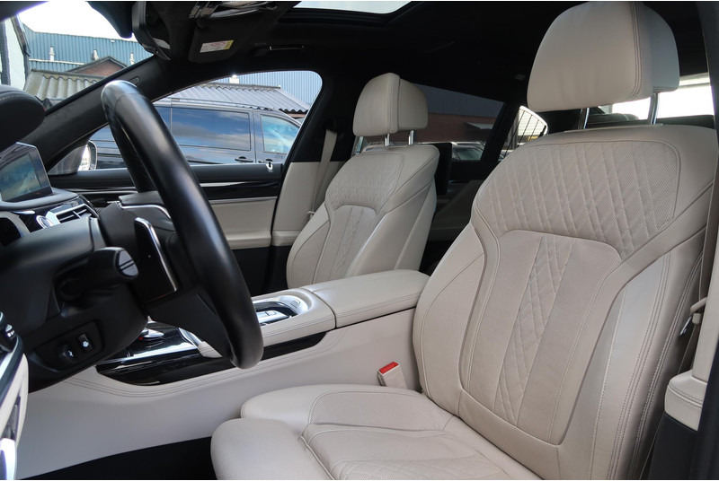 BMW 7 Serie 740Ld xDrive High Executive M-PAKKET/ MASSAGE/ PANO/ DEALER OND/ VOL! - crédit-bail BMW 7 Serie 740Ld xDrive High Executive M-PAKKET/ MASSAGE/ PANO/ DEALER OND/ VOL!: photos 16