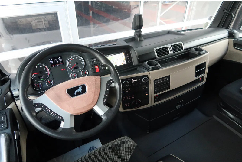 MAN TGX 26.580 6X2/4 RETARDER/ STEERED-PUSHER/ PTO/ ETC - Tracteur routier: photos 2 MAN TGX 26.580 6X2/4 RETARDER/ STEERED-PUSHER/ PTO/ ETC - Tracteur routier: photos 2