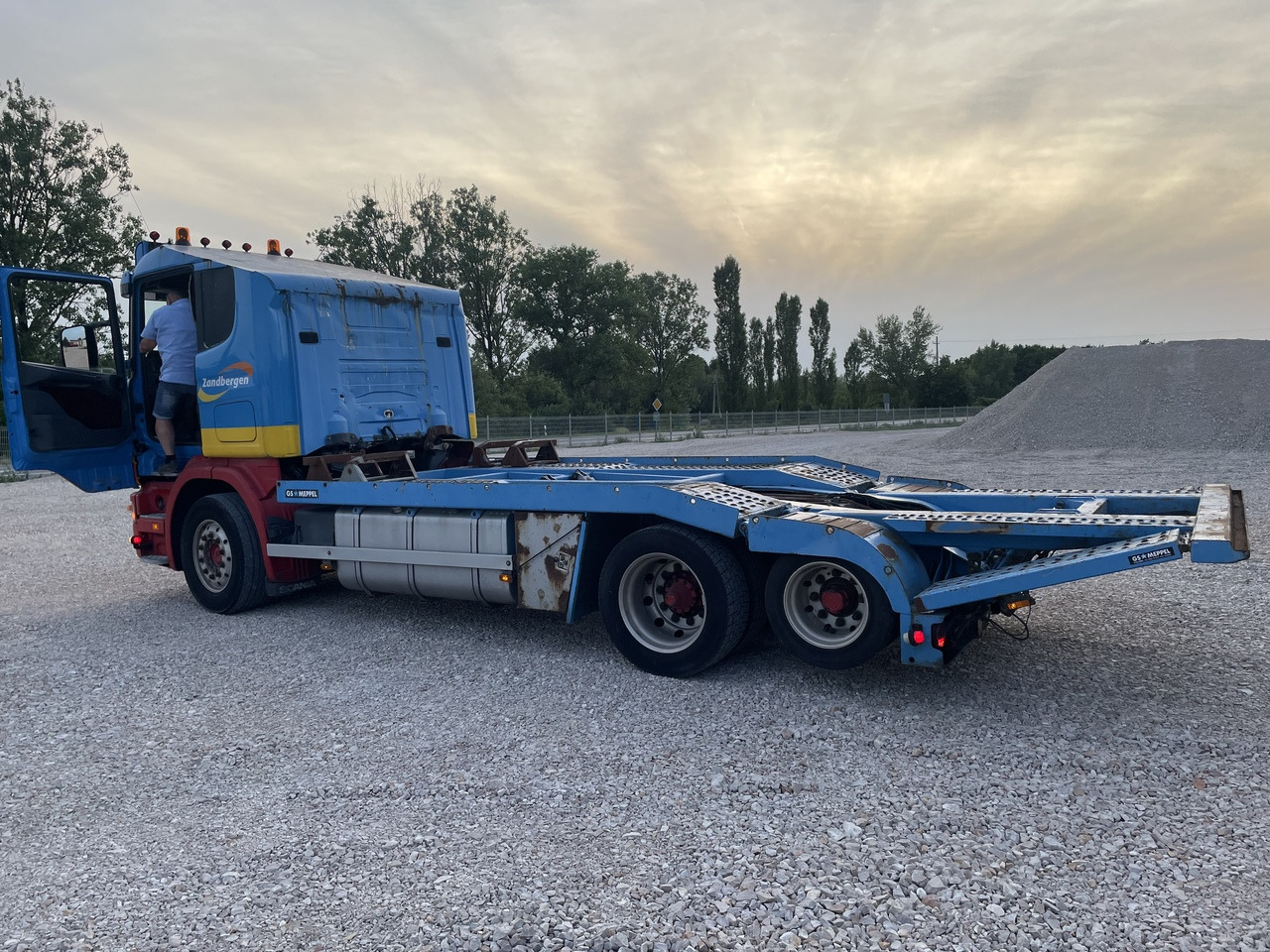 SCANIA 164 480 V8 GS MEPPEL - Camion porte-voitures: photos 5 SCANIA 164 480 V8 GS MEPPEL - Camion porte-voitures: photos 5
