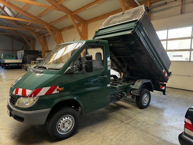 MERCEDES-BENZ Sprinter 311 CDI 4x4 Allrad 3-Seiten-Kipper - Utilitaire benne: photos 1 MERCEDES-BENZ Sprinter 311 CDI 4x4 Allrad 3-Seiten-Kipper - Utilitaire benne: photos 1
