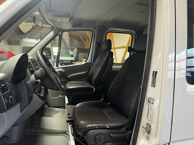 MERCEDES-BENZ Sprinter 316 CDI Doka 4x4 Allrad Plane - Utilitaire plateau baché, Utilitaire double cabine: photos 4 MERCEDES-BENZ Sprinter 316 CDI Doka 4x4 Allrad Plane - Utilitaire plateau baché, Utilitaire double cabine: photos 4