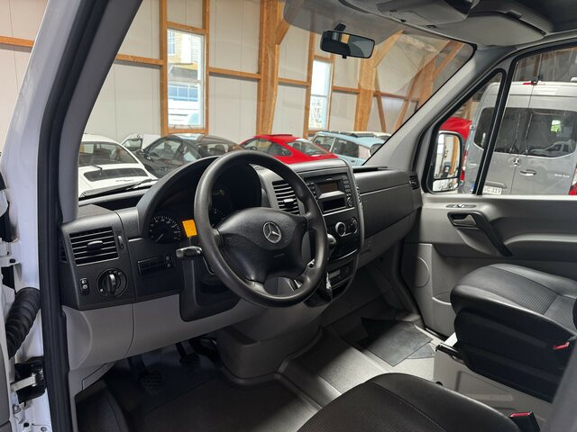 MERCEDES-BENZ Sprinter 316 CDI Doka 4x4 Allrad Plane - Utilitaire plateau baché, Utilitaire double cabine: photos 5 MERCEDES-BENZ Sprinter 316 CDI Doka 4x4 Allrad Plane - Utilitaire plateau baché, Utilitaire double cabine: photos 5