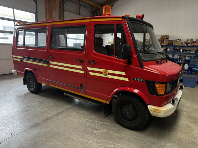 MERCEDES-BENZ T1 310 D Bremer Kombi Feuerwehr1. Hand - Voiture: photos 2 MERCEDES-BENZ T1 310 D Bremer Kombi Feuerwehr1. Hand - Voiture: photos 2