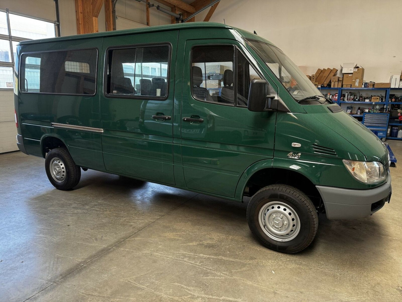 Mercedes-Benz Sprinter 313 CDI 4x4 Allrad ZG3 Topzustand! - Transport de personnes, Utilitaire double cabine: photos 4 Mercedes-Benz Sprinter 313 CDI 4x4 Allrad ZG3 Topzustand! - Transport de personnes, Utilitaire double cabine: photos 4