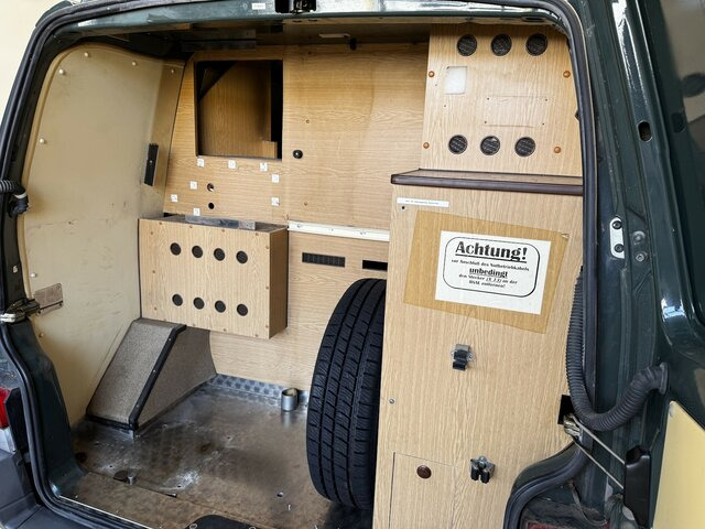 VW T4 2.5 Syncro 1. Hand H-Kennzeichen - Voiture: photos 2 VW T4 2.5 Syncro 1. Hand H-Kennzeichen - Voiture: photos 2