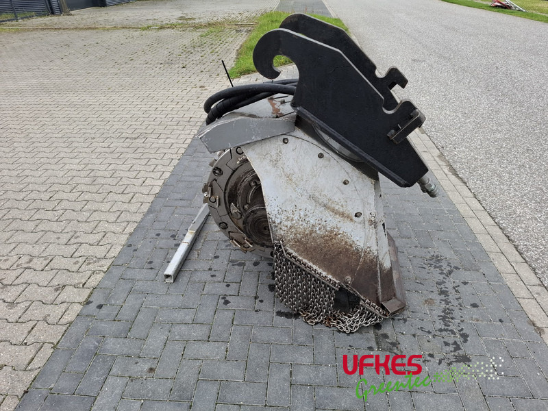 Hemos aanbouw stobbenfrees - Dessoucheuse: photos 3 Hemos aanbouw stobbenfrees - Dessoucheuse: photos 3