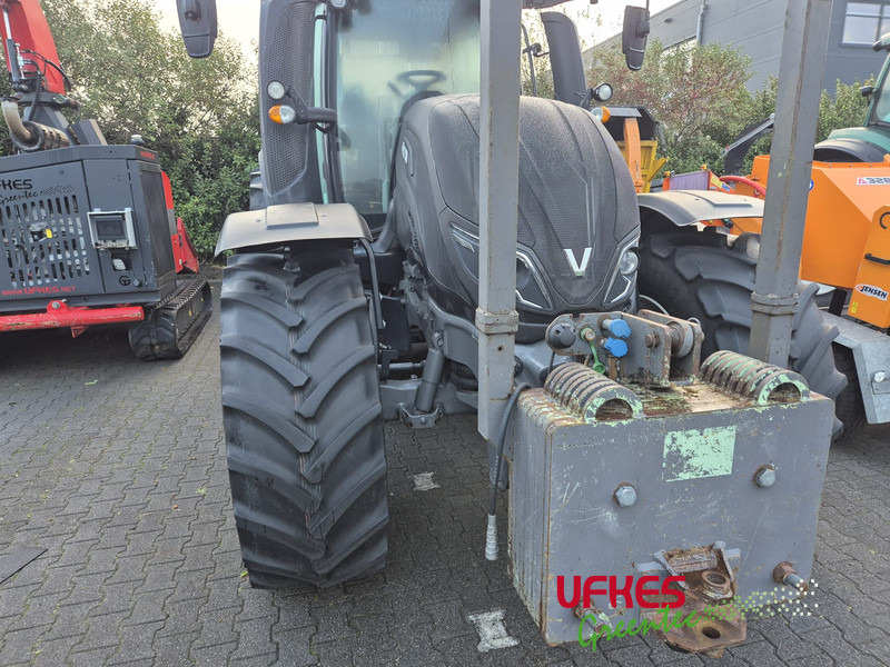 Valtra T 234 Direct TwinTrac - Tracteur agricole: photos 5 Valtra T 234 Direct TwinTrac - Tracteur agricole: photos 5