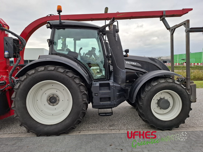 Valtra T 234 Direct TwinTrac - Tracteur agricole: photos 3 Valtra T 234 Direct TwinTrac - Tracteur agricole: photos 3