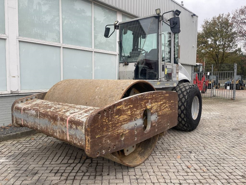 Cat CS 663 E - Compacteur: photos 2 Cat CS 663 E - Compacteur: photos 2