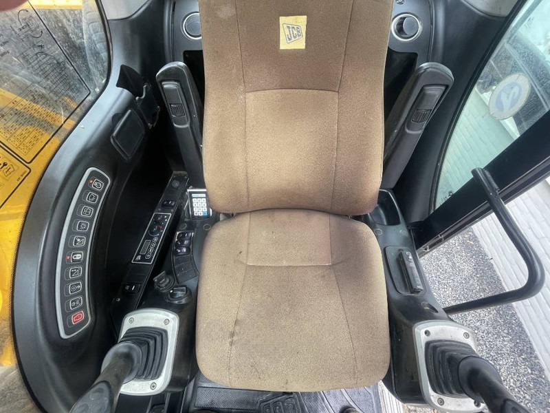 Pelle sur chenille JCB JS 220 N LC 2012 CE: photos 13