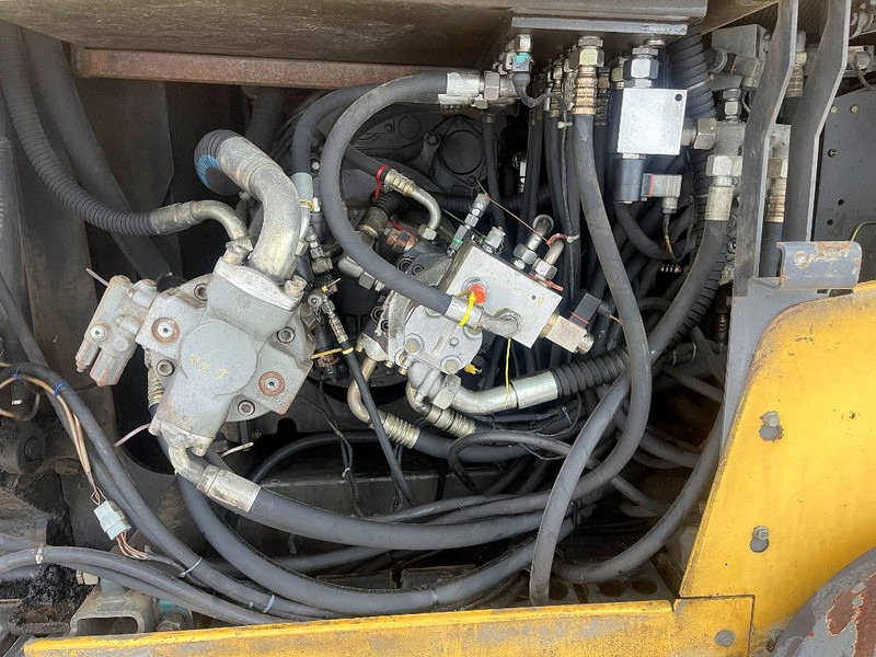 Finisseur Volvo ABG 6820: photos 19