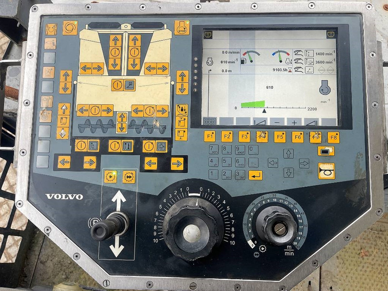 Finisseur Volvo ABG 6820: photos 20