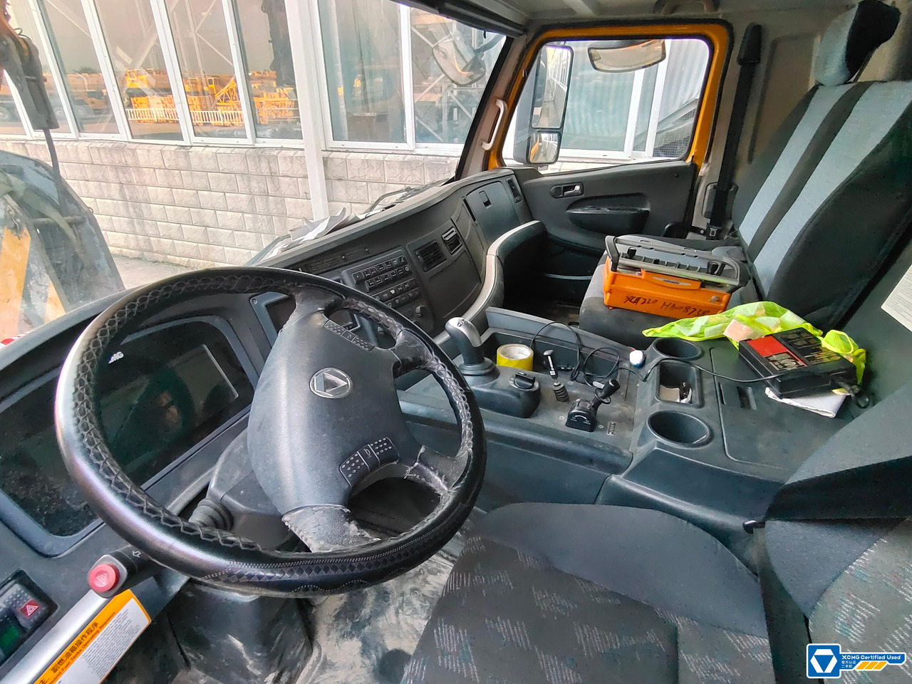 XCMG 1200ton QAY1200 used hydraulic all terrain crane - Grue tout-terrain: photos 2 XCMG 1200ton QAY1200 used hydraulic all terrain crane - Grue tout-terrain: photos 2