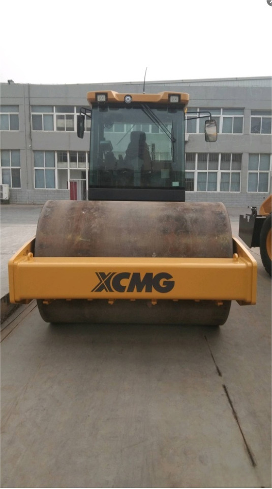 XCMG CV123 used 12ton single drum vibratory compactor price - Rouleau compresseur: photos 2 XCMG CV123 used 12ton single drum vibratory compactor price - Rouleau compresseur: photos 2