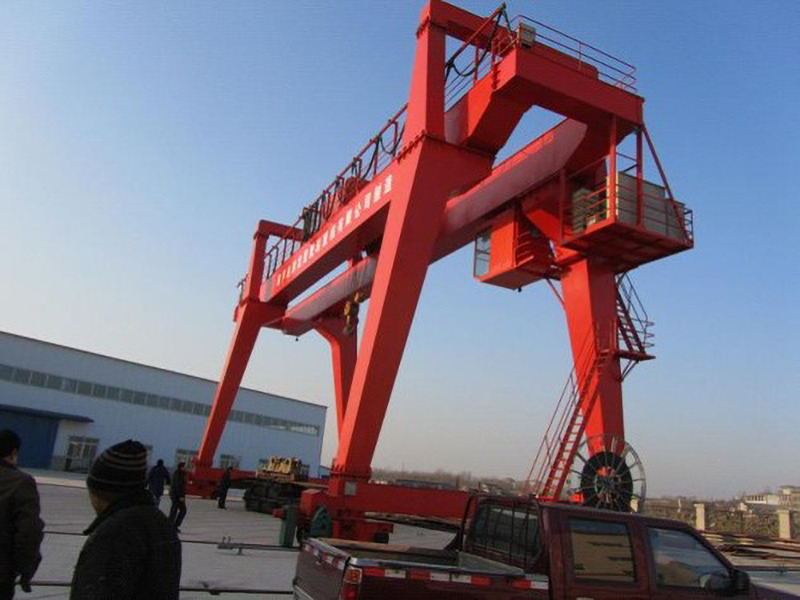 XCMG Double Main Girder Hook Gantry Crane - Portique de manutention: photos 2 XCMG Double Main Girder Hook Gantry Crane - Portique de manutention: photos 2