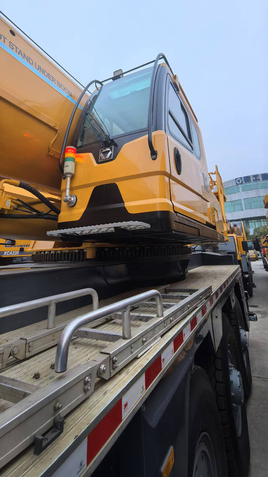 XCMG Official 130 ton Used Mobile Crane XCT130_1 Hydraulic Crane Price List - Grue mobile: photos 4 XCMG Official 130 ton Used Mobile Crane XCT130_1 Hydraulic Crane Price List - Grue mobile: photos 4