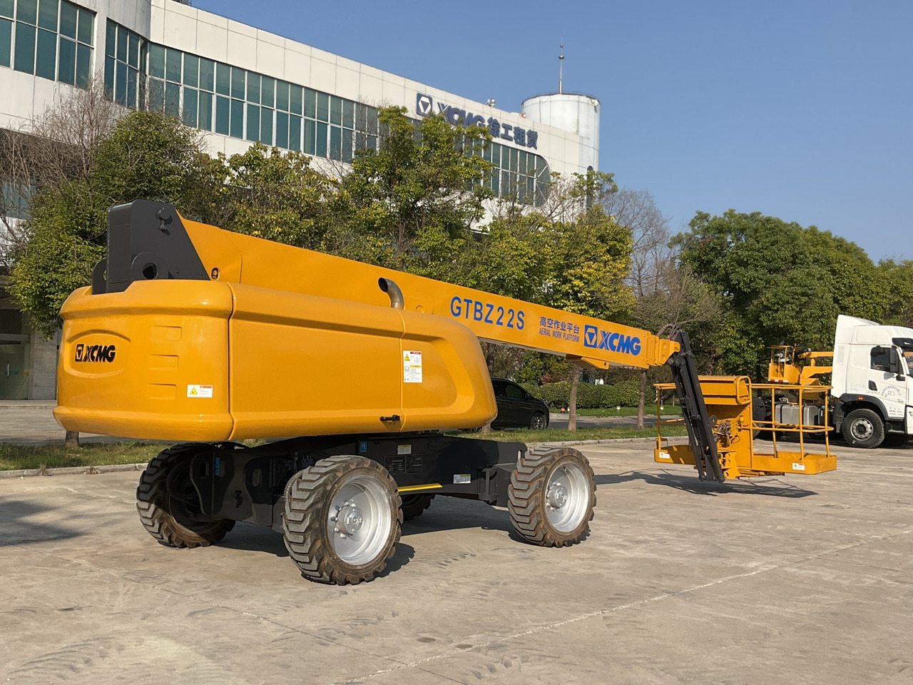 XCMG Official GTBZ22S Manlift Boom Lift 22m Used Cherry Pickers For Sale - Nacelle télescopique: photos 3 XCMG Official GTBZ22S Manlift Boom Lift 22m Used Cherry Pickers For Sale - Nacelle télescopique: photos 3