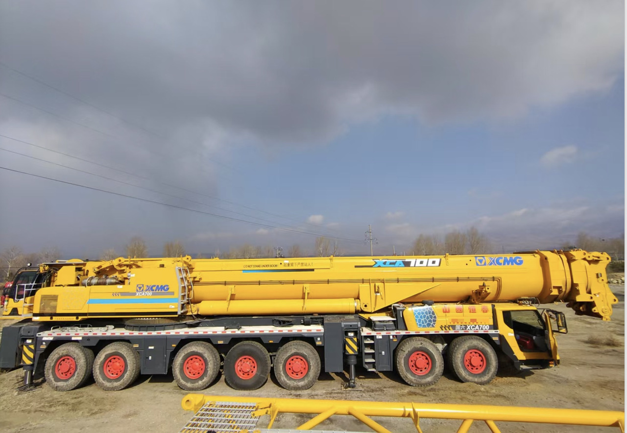 XCMG Official Second Hand Mobile Truck Crane XCA700 All Terrain Cranes With High Quality - Grue tout-terrain: photos 4 XCMG Official Second Hand Mobile Truck Crane XCA700 All Terrain Cranes With High Quality - Grue tout-terrain: photos 4