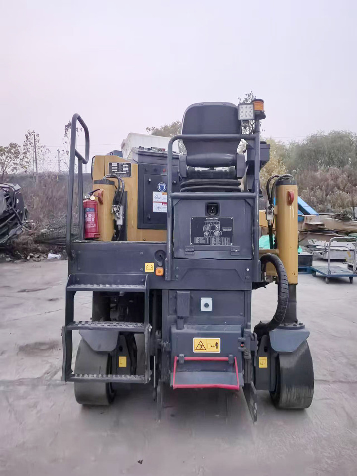 XCMG Official Second Hand Road Building Machine XM505 Small Asphalt Milling Machine For Sale - Fraiseuse à froid: photos 2 XCMG Official Second Hand Road Building Machine XM505 Small Asphalt Milling Machine For Sale - Fraiseuse à froid: photos 2