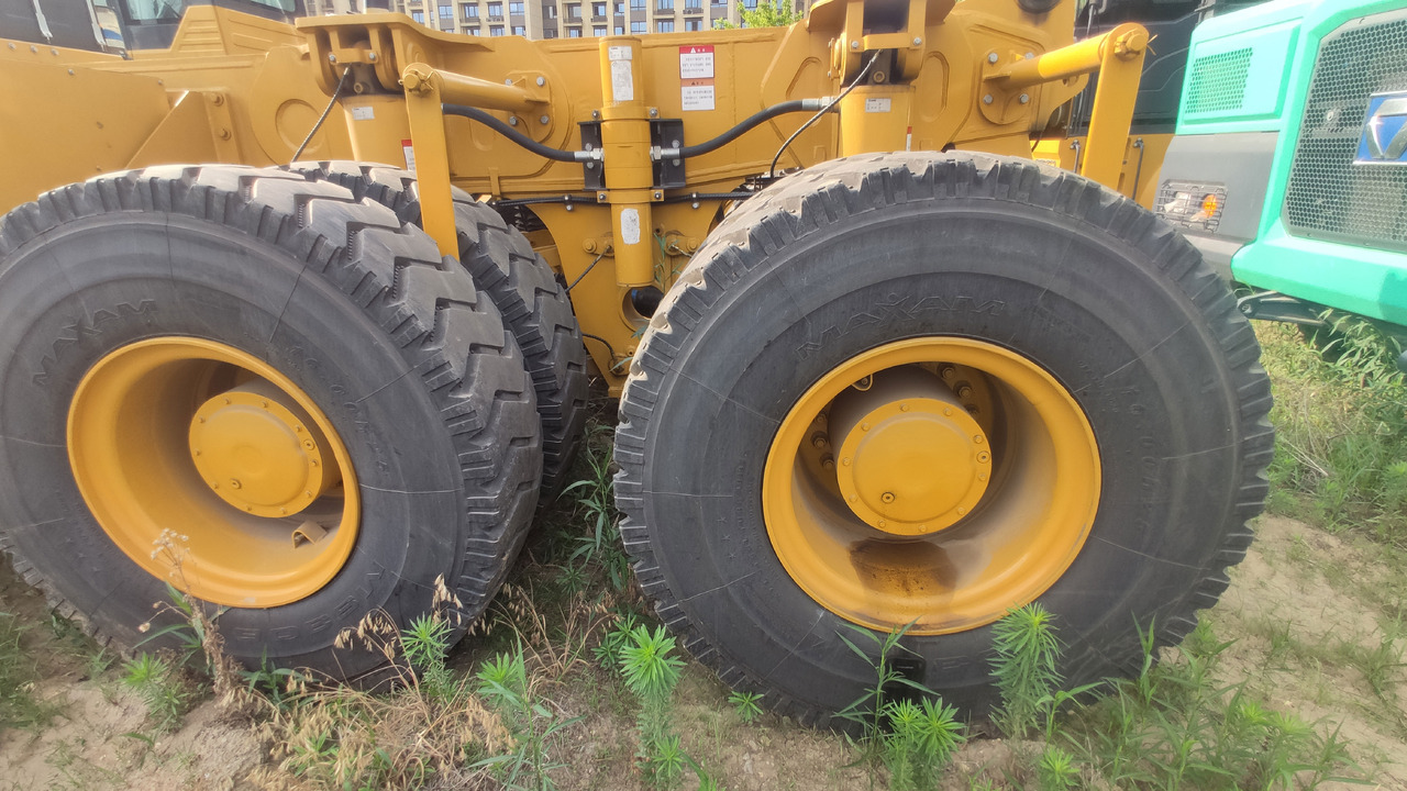 XCMG Official Second Hand Tipper Dump Truck XDR80T Mining Dump Truck Price - Tombereau: photos 5 XCMG Official Second Hand Tipper Dump Truck XDR80T Mining Dump Truck Price - Tombereau: photos 5