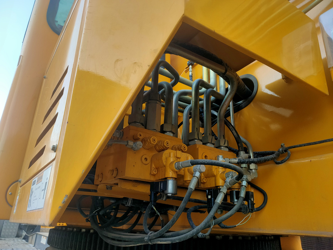 XCMG Official Used Mobile Truck Crane QY80K5D 85 Ton Mobile Hydraulic Crane Price - Grue mobile: photos 5 XCMG Official Used Mobile Truck Crane QY80K5D 85 Ton Mobile Hydraulic Crane Price - Grue mobile: photos 5