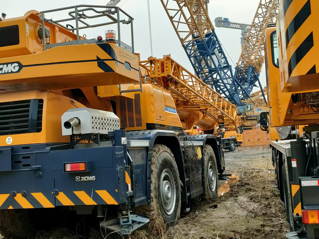XCMG Popular Used Rough Terrain Crane XCR55L5_S 55T Hydrauli Crane Low Price - Grue automotrice lente: photos 5 XCMG Popular Used Rough Terrain Crane XCR55L5_S 55T Hydrauli Crane Low Price - Grue automotrice lente: photos 5