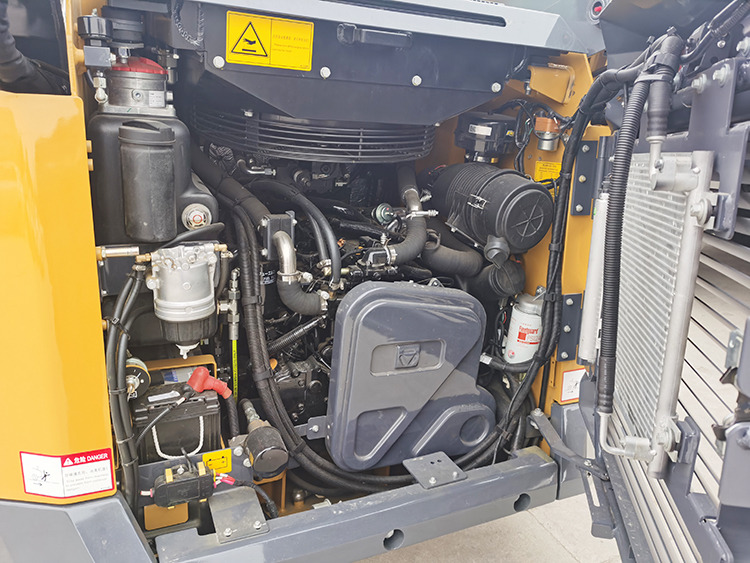 XCMG XC7-SV12 small mini skid steer loader wheeled - Mini chargeuse: photos 2 XCMG XC7-SV12 small mini skid steer loader wheeled - Mini chargeuse: photos 2