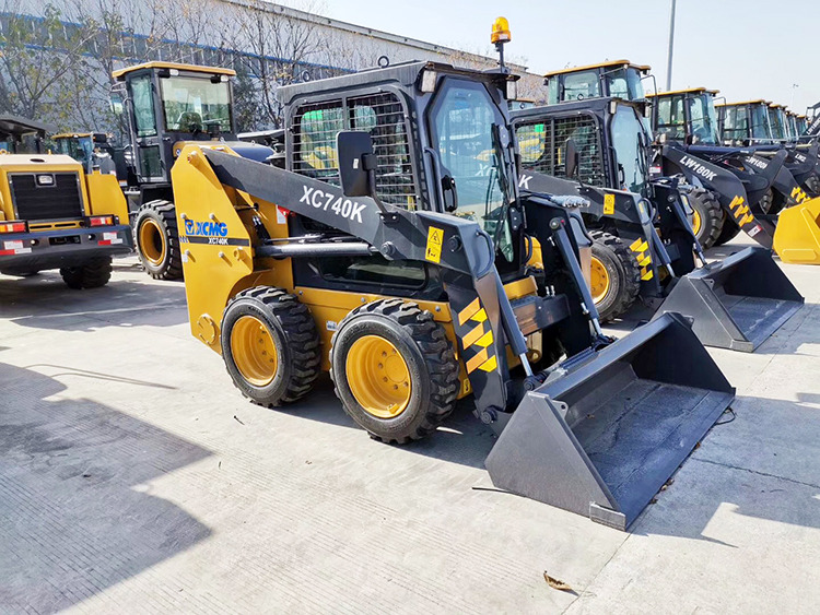 XCMG XC740K small 1ton skid steer loader with attachment price - Mini chargeuse: photos 5 XCMG XC740K small 1ton skid steer loader with attachment price - Mini chargeuse: photos 5