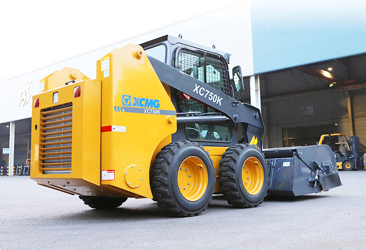 XCMG XC750K small mini wheel loader skid steer for farm use - Mini chargeuse: photos 4 XCMG XC750K small mini wheel loader skid steer for farm use - Mini chargeuse: photos 4