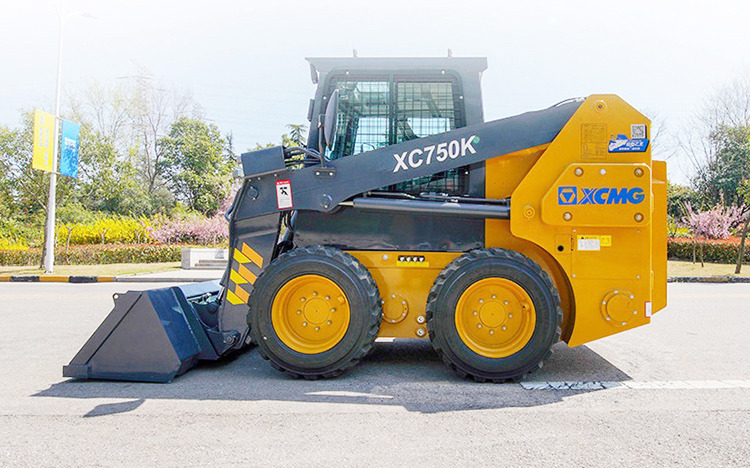 XCMG XC750K small mini wheel loader skid steer for farm use - Mini chargeuse: photos 5 XCMG XC750K small mini wheel loader skid steer for farm use - Mini chargeuse: photos 5