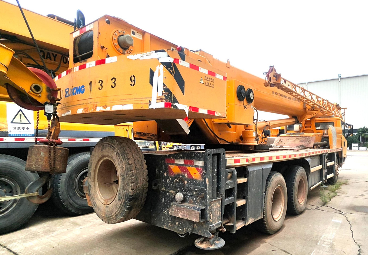 XCMG XCT20L5 20ton used 5-section mobile hydraulic truck crane price - Grue mobile: photos 5 XCMG XCT20L5 20ton used 5-section mobile hydraulic truck crane price - Grue mobile: photos 5