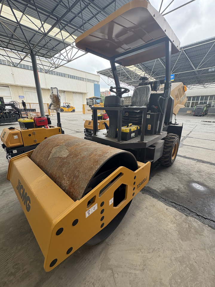 Rouleau compresseur XCMG XS400J 4ton Mechancial Single Drum Vibratory Road Roller Price: photos 7 Rouleau compresseur XCMG XS400J 4ton Mechancial Single Drum Vibratory Road Roller Price: photos 7