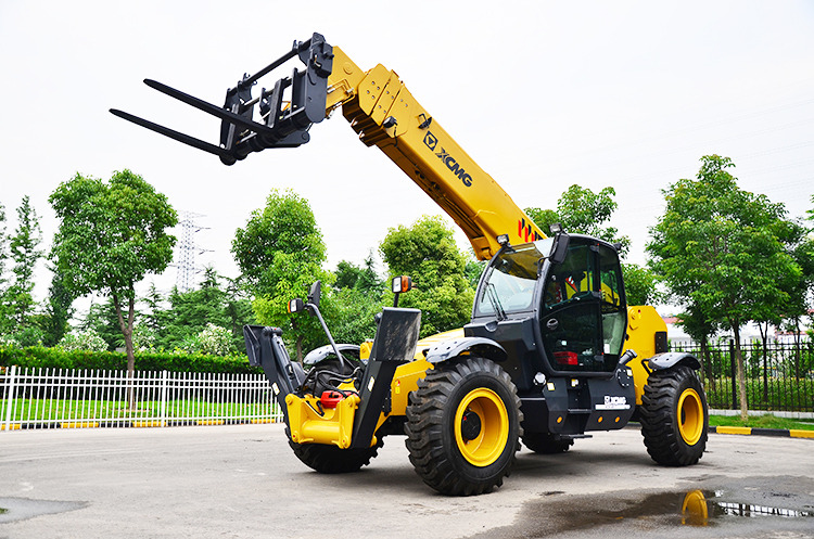 XCMG second hand telescopic boom forklift telehandler XC6-2506E price - Chariot télescopique: photos 5 XCMG second hand telescopic boom forklift telehandler XC6-2506E price - Chariot télescopique: photos 5