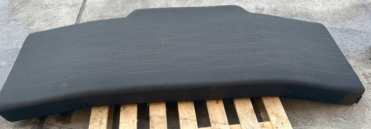 DAF XF 106 480 MATTRESS LOWER BED COMFORT - Cabine et intérieur: photos 2 DAF XF 106 480 MATTRESS LOWER BED COMFORT - Cabine et intérieur: photos 2