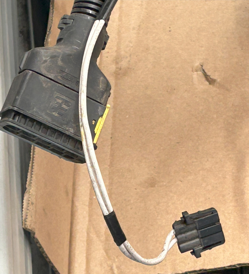 DAF XF 106 ELECTRICAL HARNESS - Câble/ Fil: photos 3 DAF XF 106 ELECTRICAL HARNESS - Câble/ Fil: photos 3