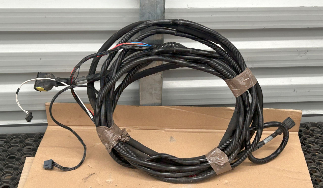 DAF XF 106 ELECTRICAL HARNESS - Câble/ Fil: photos 1 DAF XF 106 ELECTRICAL HARNESS - Câble/ Fil: photos 1