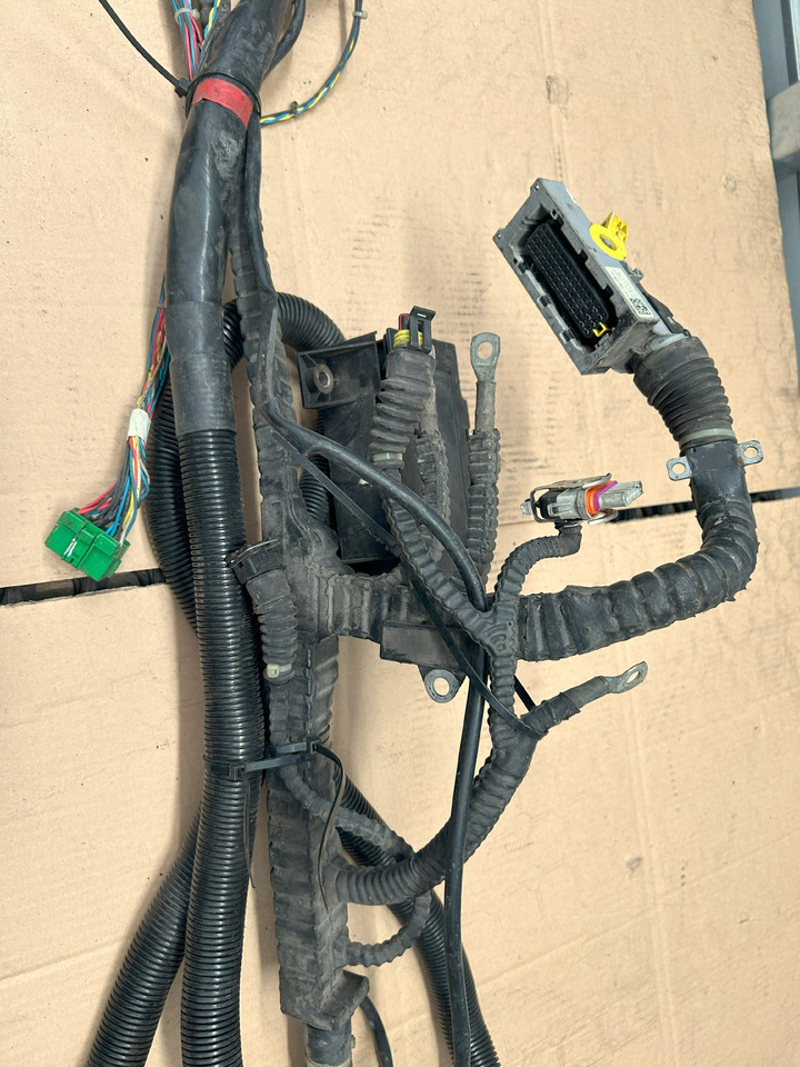 DAF XF 106 J3B ENGINE WIRING HARNESS - Câble/ Fil: photos 5 DAF XF 106 J3B ENGINE WIRING HARNESS - Câble/ Fil: photos 5