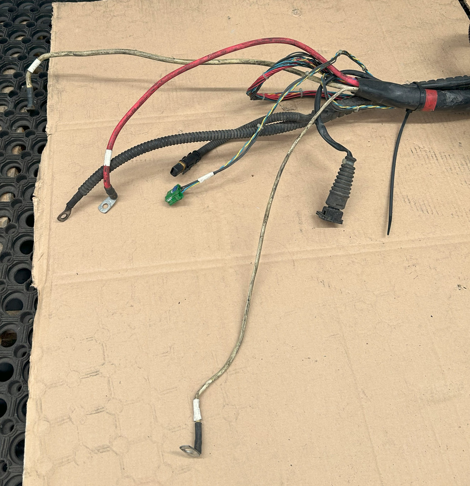 DAF XF 106 J3B ENGINE WIRING HARNESS - Câble/ Fil: photos 2 DAF XF 106 J3B ENGINE WIRING HARNESS - Câble/ Fil: photos 2
