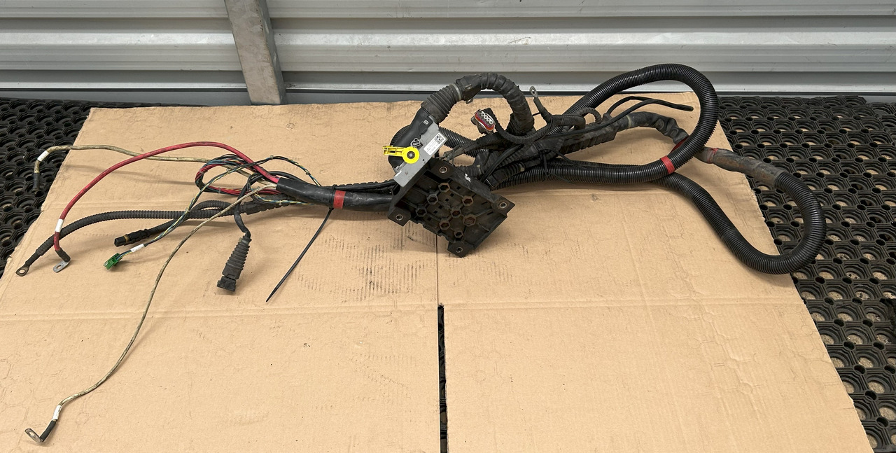 DAF XF 106 J3B ENGINE WIRING HARNESS - Câble/ Fil: photos 1 DAF XF 106 J3B ENGINE WIRING HARNESS - Câble/ Fil: photos 1