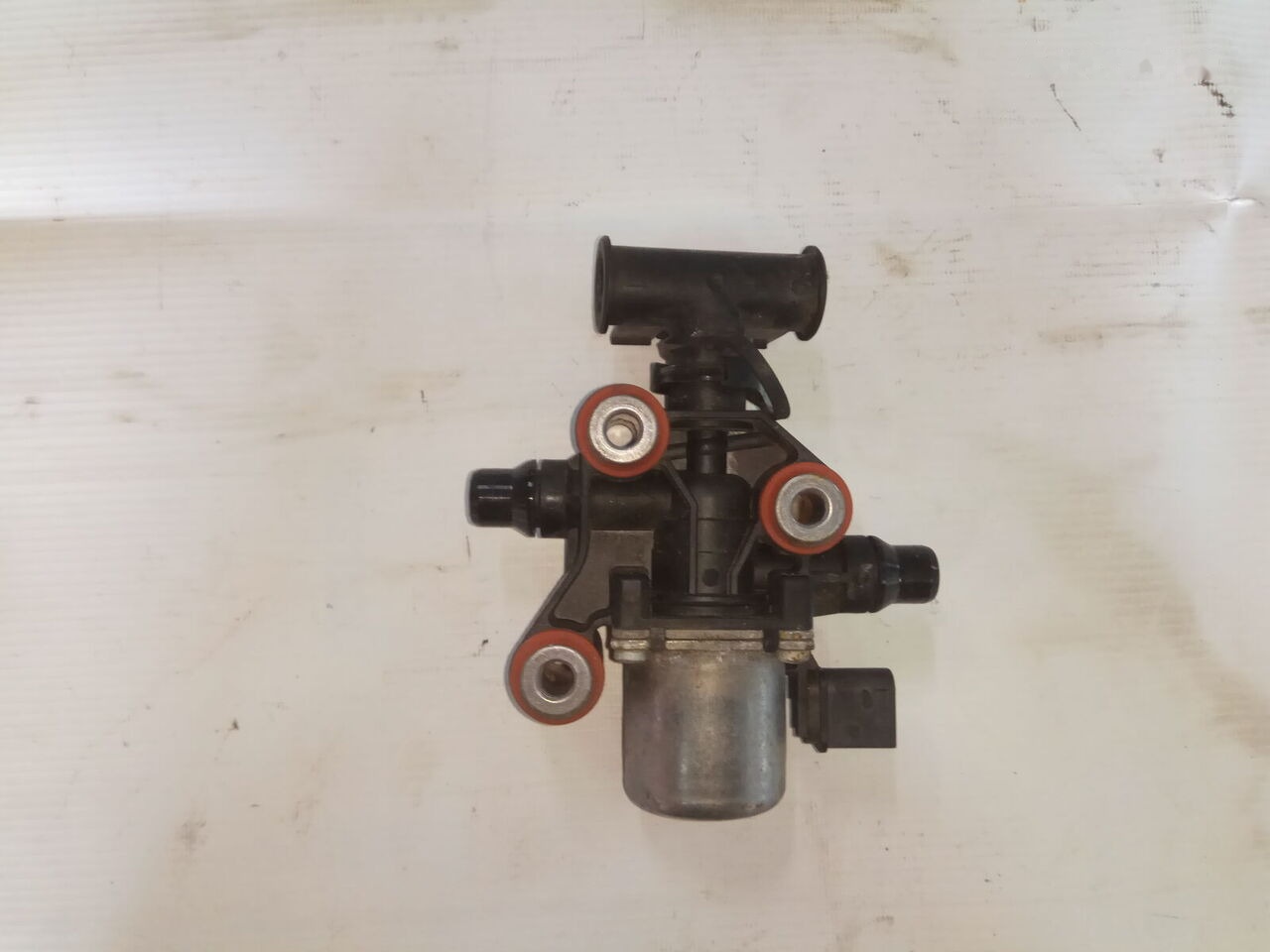 Elektrozawór AdBlue WABCO 446091304 DAF XF 106 truck - Système d'échappement pour Camion: photos 3 Elektrozawór AdBlue WABCO 446091304 DAF XF 106 truck - Système d'échappement pour Camion: photos 3