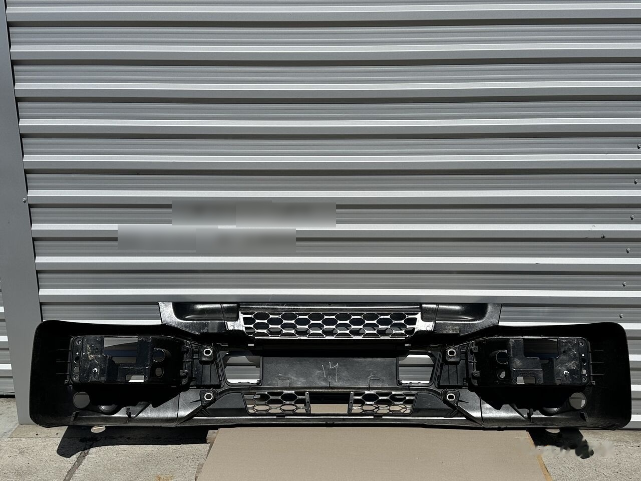 IVECO EUROCARGO 5801696199 IVECO 5801696199 - Pare-chocs pour Camion: photos 4 IVECO EUROCARGO 5801696199 IVECO 5801696199 - Pare-chocs pour Camion: photos 4