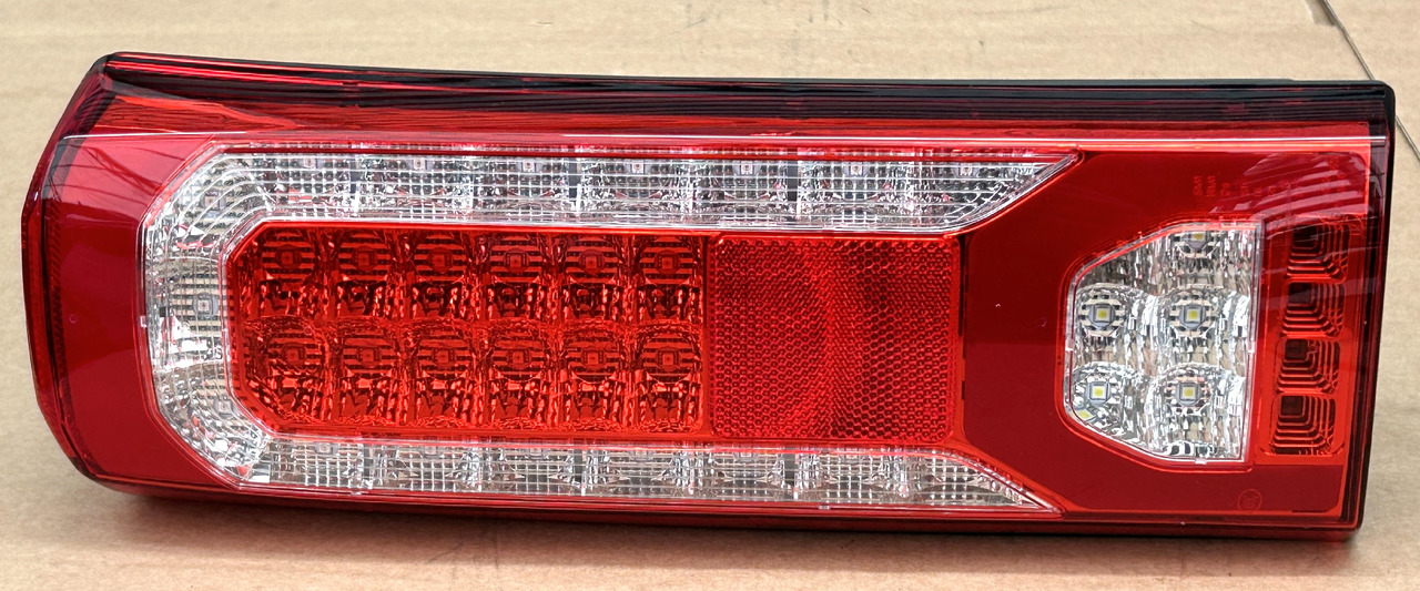 MERCEDES A SET OF LED REAR LAMPS AROCS ACTROS MP4 MP5 - Feu arrière: photos 2 MERCEDES A SET OF LED REAR LAMPS AROCS ACTROS MP4 MP5 - Feu arrière: photos 2